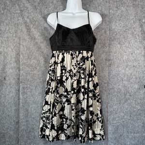 BCBG MAXAZRIA Silk Sleeveless Babydoll Dress Womens size 4‎ Pleated Whimsigoth